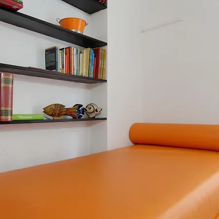 Dell'acquario Bed and breakfast