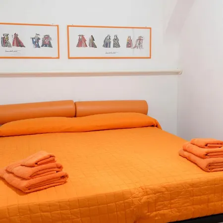 Dell'acquario Oda ve Kahvaltı Cenova